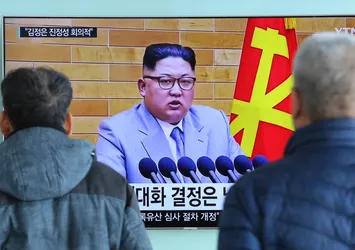 Kuzey Kore lideri Kim Jong Un'dan yeni yasa: Güney Koreli gibi eğlenen ve konuşana hapis cezası