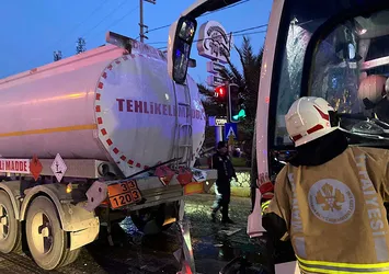 Manisa'da zincirleme kaza: 1 ölü 7 yaralı