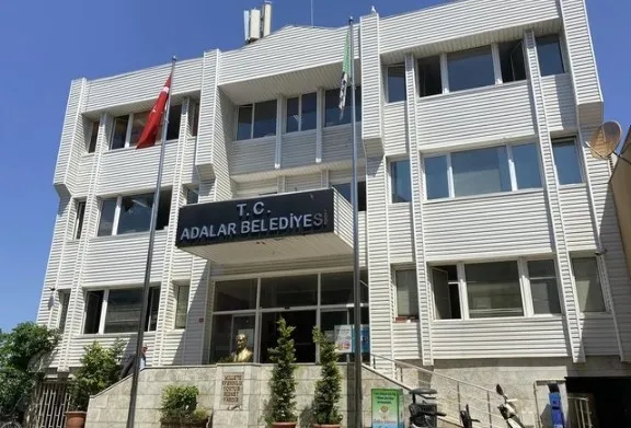 CHP’de skandallar bitmiyor! Adalar Belediyesi’nde zabıta rezaleti