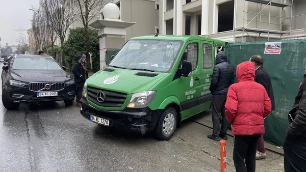 eyupsultanda-kan-donduran-olay-is-insaninin-cesedi-insaatta-bulundu-1643799519403.jpg Eyüpsultan’da kan donduran olay! İş insanının cesedi inşaatta bulundu - 1