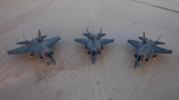 Çin basını uydu görüntülerini paylaştı! ABD'nin F-35'leri tespit edildi - 7