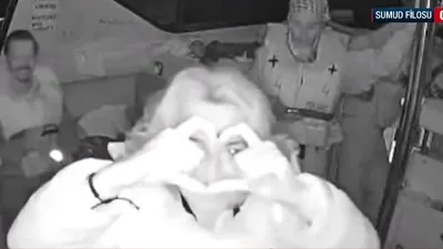 Sumud Filosu’ndan dua edenlere selam var