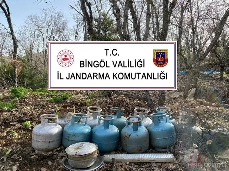Jandarma Bingöl’de PKK’lı teröristlerin kullandığı 6 odalı sığınak buldu