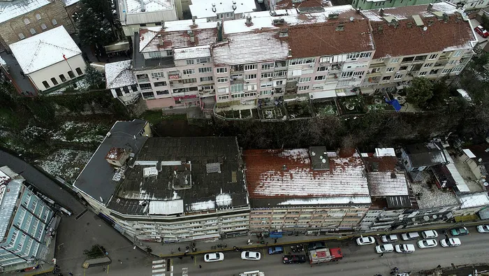 Bursa'da heyelan nedeniyle 7 bina boşaltıldı | Vali Yakup Canbolat'tan açıklama - 1