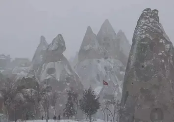 Kapadokya beyaz örtüyle kaplandı