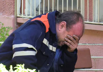 Bebeğinin cansız bedenini teslim aldı