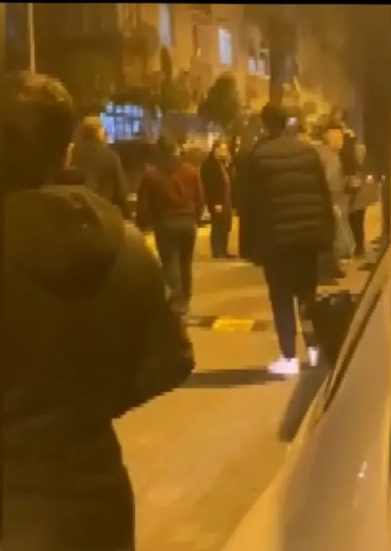 genc-kiza-kabusu-yasatti-cigliklari-duyan-oraya-kostu-1641458687929.jpg Genç kıza kabusu yaşattı! Çığlıkları duyan oraya koştu - 1