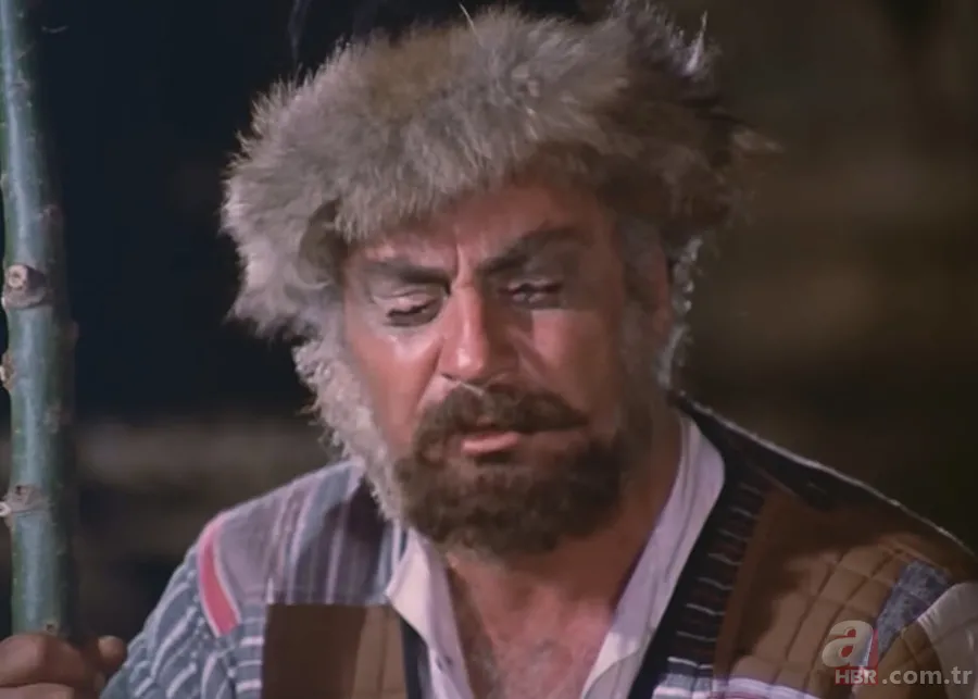 Kemal Sunal efsanesi Gerzek Şaban filmi ile ilgili şaşırtan gerçek! Mafya şefi ve Tarkan'ın yıldızı aynı kişi çıktı 6