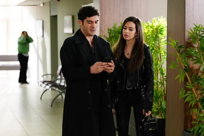 bir-gece-masalinda-canfeza-ve-mahirin-kalpleri-isitan-koy-macerasi-1745315058478.jpg Kaynak: ATV