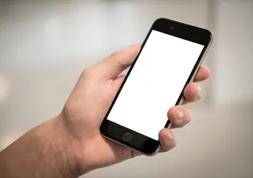 Operatörün eli vatandaşın cebinde! Taahhüttü bu ay sona erenler dikkat | BTK tavan fiyat açıklayacak