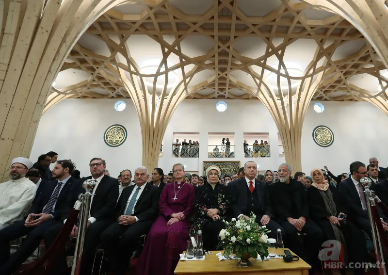 Başkan Erdoğan İngiltere'deki Cambridge Camisi'ni açtı 10