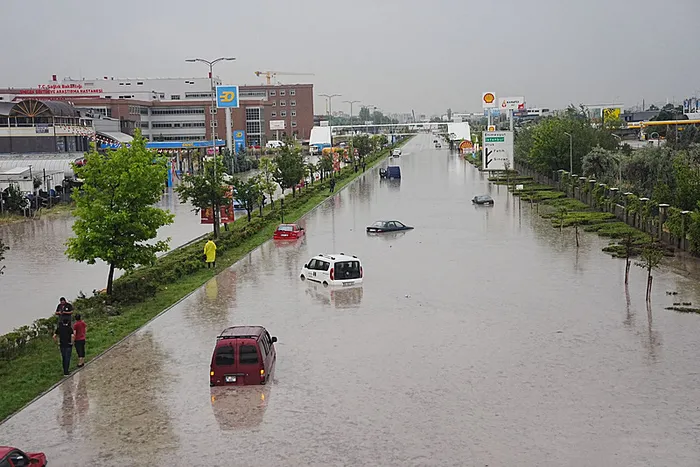 A Haber selin vurduğu Ankara’da! Yollarda kalan vatandaşlar A Haber ekranlarından isyan etti: 2,5 saattir buradayız