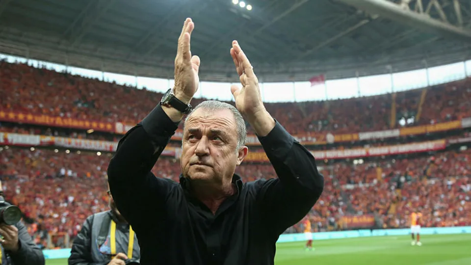 Galatasaray 3 isimle anlaştı