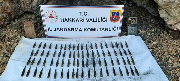 Hakkari’de toprağa gömülü halde bulundu! Teröristlere ağır darbe