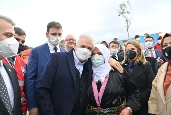 balikesirli-sevim-yildizin-hayali-gercek-oldu-baskan-erdoganla-gorustu-1638562807751.jpg Balıkesirli Sevim Yıldız'ın hayali gerçek oldu! Başkan Erdoğan'la görüştü - 2