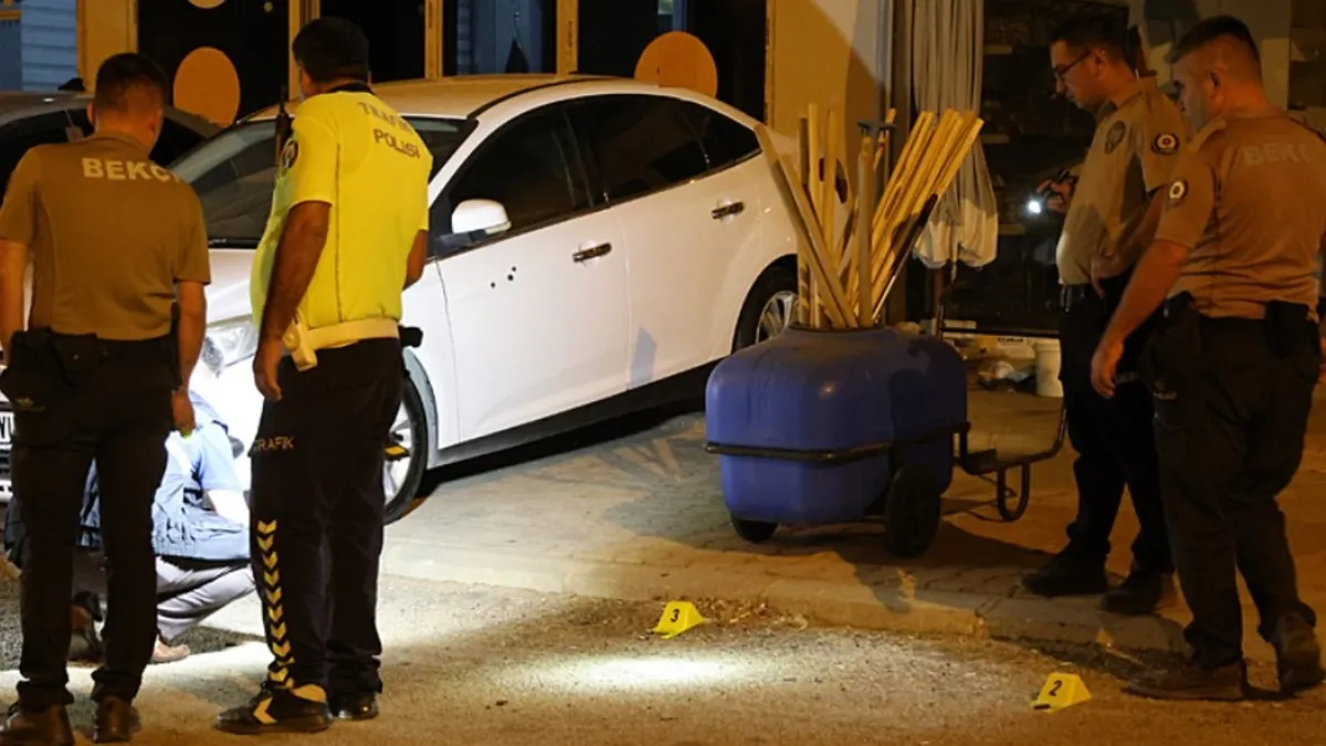 Adana'da galeriyi taradılar: Şans eseri ölen ya da yaralanan olmadı