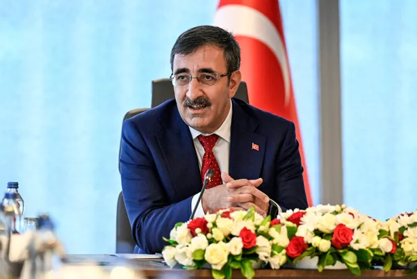 1693798881865.jpg Ekonominin yol haritası açıklanıyor! Fahiş fiyat ve maliyetler düşecek | Enflasyonla kesintisiz mücadele sürecek - 3