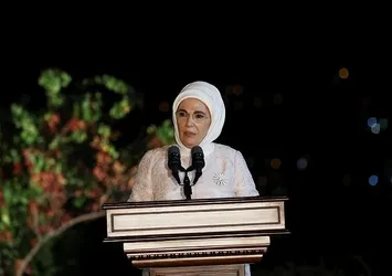 Emine Erdoğan Suriyeli sığınmacılara iftar verdi