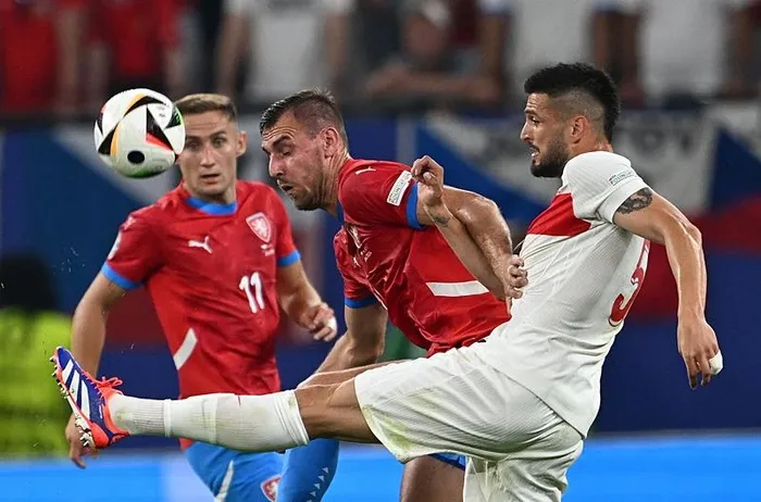 Bekle bizi Avusturya! Millilerimiz Çekya’yı devirdi!! Hakan ve Tosun Paşa sahnede...