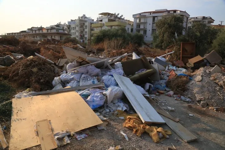 Milas’ta CHP’li belediyeye tepki yağıyor! Çöp dağları oluştu...