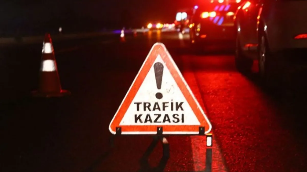 Küçükçekmece'de korkunç kaza! 5 araca hasar gördü: 2 kişi yaralandı