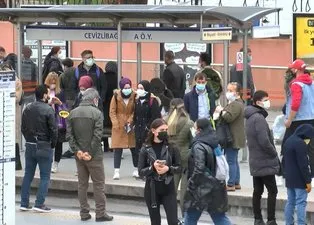 İstanbul'da toplu taşıma çilesi! Duraklardaki yoğunluk tedirgin etti
