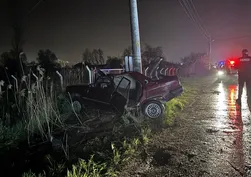 Kütahya’da yağış faciası! Otomobil direğe çarptı: 1 ölü