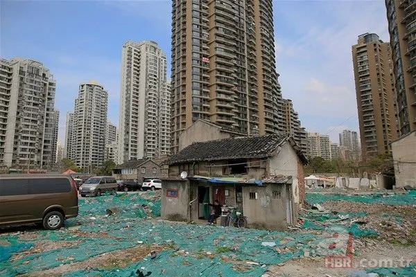 Evlerini yıktırmayarak gökdelenere direnen mahalleden 15 kare 14
