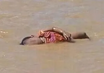 Kahreden görüntü Aylan bebeği hatırlattı