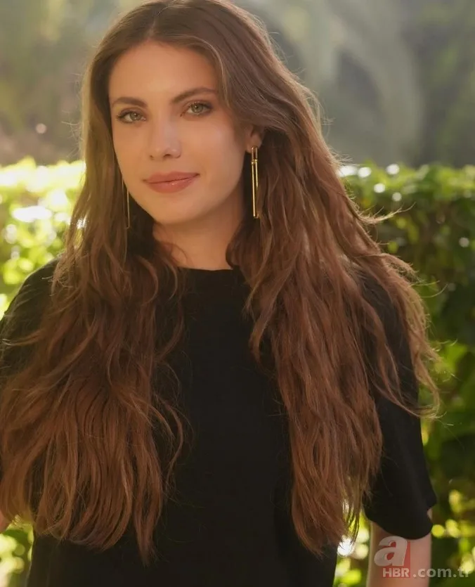 Eda Ece'den minik kızıyla yeni paylaşım! Yüzünü göstermiyor ama... 4