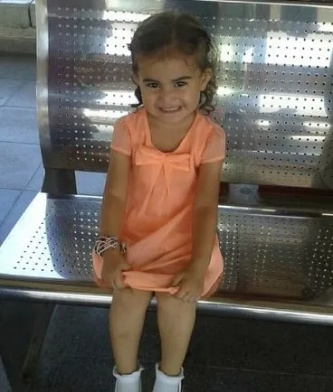 istiklal-caddesindeki-patlamada-esi-ile-kizi-ecrini-topraga-vermisti-acili-anneden-yurek-yakan-sozler-1668606060872.jpg İstiklal Caddesi’ndeki patlamada eşi ile kızı Ecrin’i toprağa vermişti! Acılı anneden yürek yakan sözler - 3