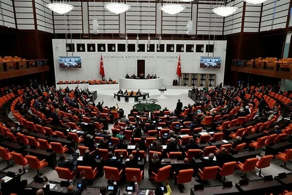 Kıyafet serbestisine her alanda anayasal güvence - 4