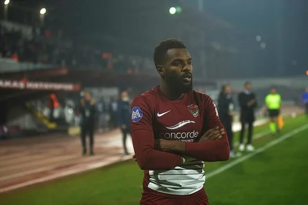 Fenerbahçe'nin istediği Boupendza hakkında flaş açıklama! İsteyen birçok takım var - 3