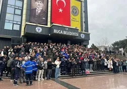CHP'li Buca Belediyesi’nde maaş krizi büyüyor! 2 bin belediye çalışanı grevde