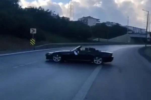 Kağıthane'de yürekleri ağza getiren trafik magandası yakalandı - 1