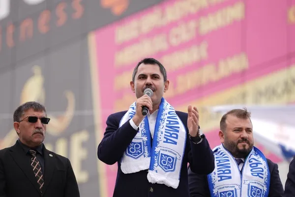 cumhur-ittifaki-ibb-baskan-adayi-murat-kurumdan-chpli-ibbye-net-tepki-1-nisanda-israflarin-hesabini-bir-bir-so-1709132021540.jpeg Murat Kurum İstanbul'un her sokağında her caddesinde! CHP'li İBB'ye net tepki: 1 Nisan'da israfların hesabını bir bir soracağız - 1