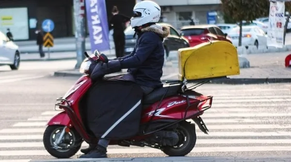 yemek-sepeti-getir-trendyol-market-acik-mi-calisiyor-mu-online-siparis-uygulamalari-istanbulda-motokuryeler-bu-1675610791479.jpg Yemek Sepeti, Getir, Trendyol Market açık mı, çalışıyor mu? ONLİNE SİPARİŞ UYGULAMALARI |İstanbul'da motokuryeler bugün çalışıyor mu? - 3