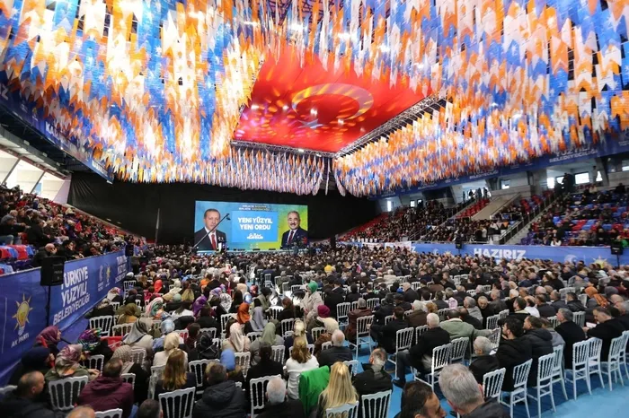 yeni-yuzyil-yeni-ordu-baskan-mehmet-hilmi-guler-az-laf-yapip-cok-is-yapacagiz-1711453243417.jpeg Yeni yüzyıl, yeni Ordu! Başkan Mehmet Hilmi Güler: Az laf yapıp, çok iş yapacağız - 6