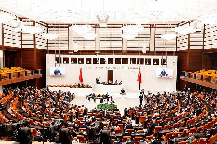 tbmm-gazze-icin-olaganustu-toplandi-israilin-bm-uyeligi-askiya-alinmalidir-1756474137014.jpeg (FOTO: AA )