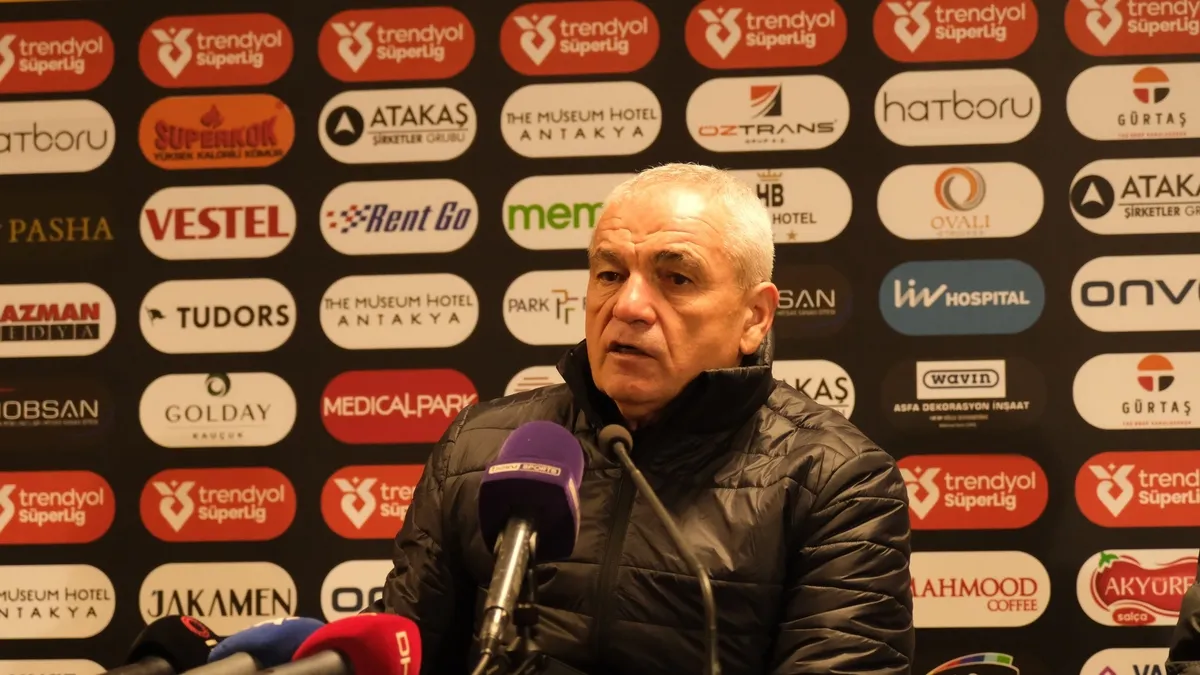 Atakaş Hatayspor Teknik Direktörü Rıza Çalımbay: 1 puan bize yetmez seri yakalamamız gerekiyor