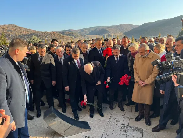 MHP’den Kızılcahamam’da ’seçim’ kampı! Devlet Bahçeli Ülkücü Şehitler Anıtı’nı ziyaret etti