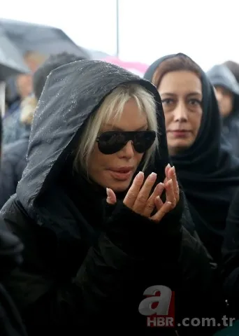 Ünlü şarkıcı Yaşar Gaga son yolculuğuna uğurlandı 11