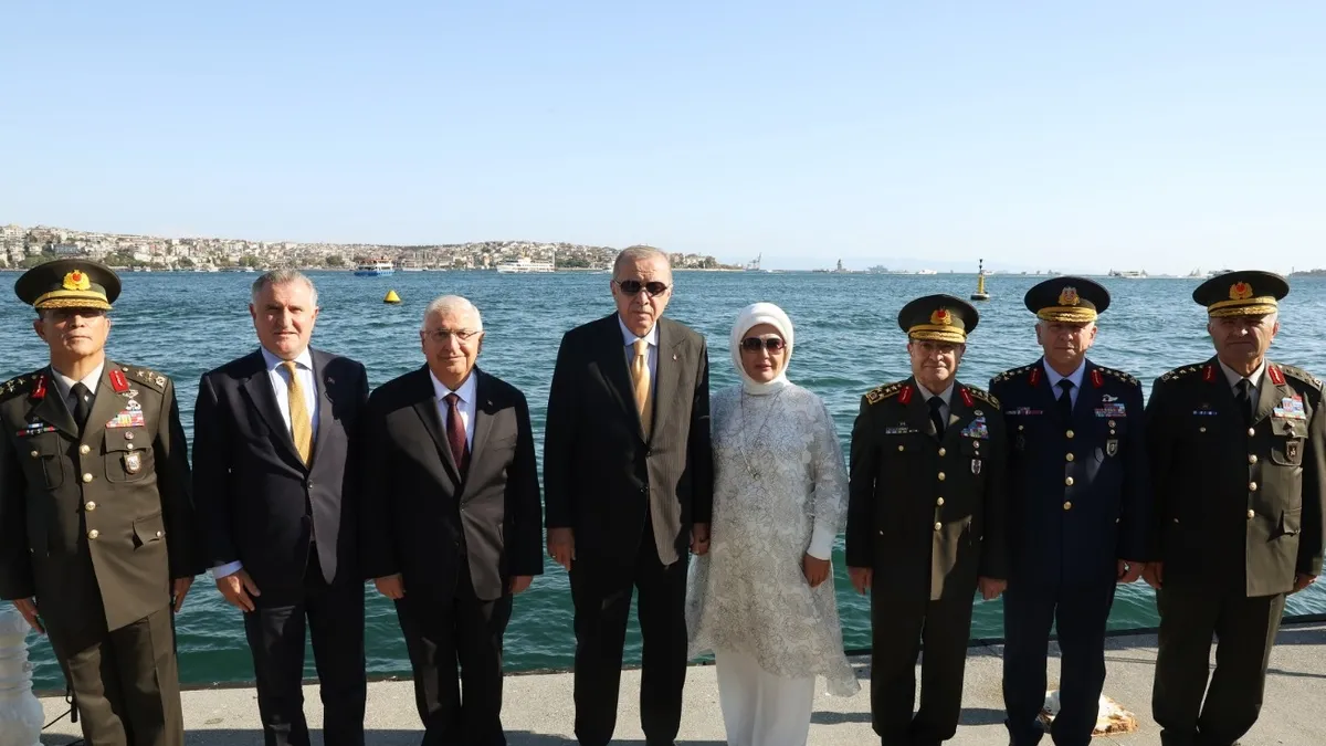 Başkan Erdoğan'dan Boğaz'daki "Mavi Vatan yolculuğu" paylaşımı