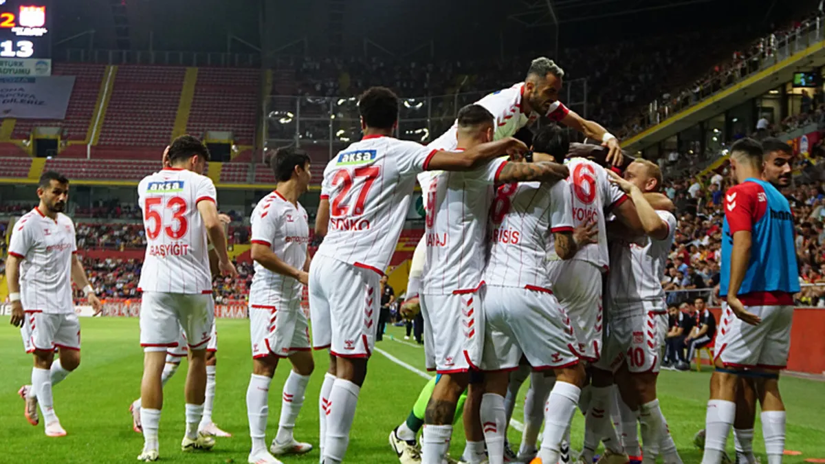 Sivasspor Kayserispor deplasmanında 3 puanın sahibi oldu