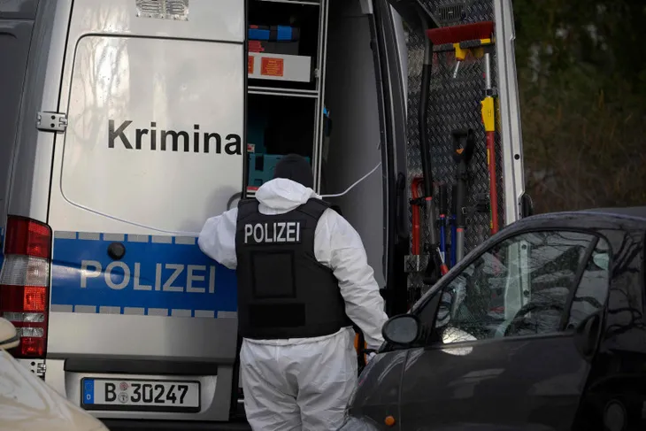 Almanya'da darbe alarmı! Operasyon başlatıldı çok sayıda gözaltı kararı var