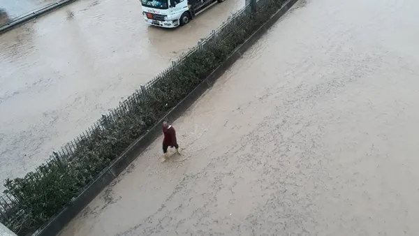 İzmir'de yağmur yağışı sürecek mi? Uydu ve radar incelemeleri yapıldı! İzmir'e yağmur uyarısı - 11