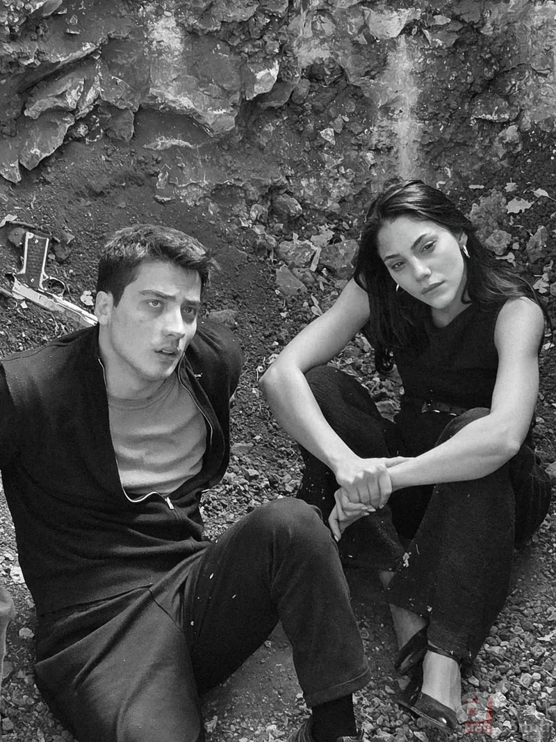 Aşk belgelendi: Uzak Şehir'in Zerrin'inden itiraf geldi 3