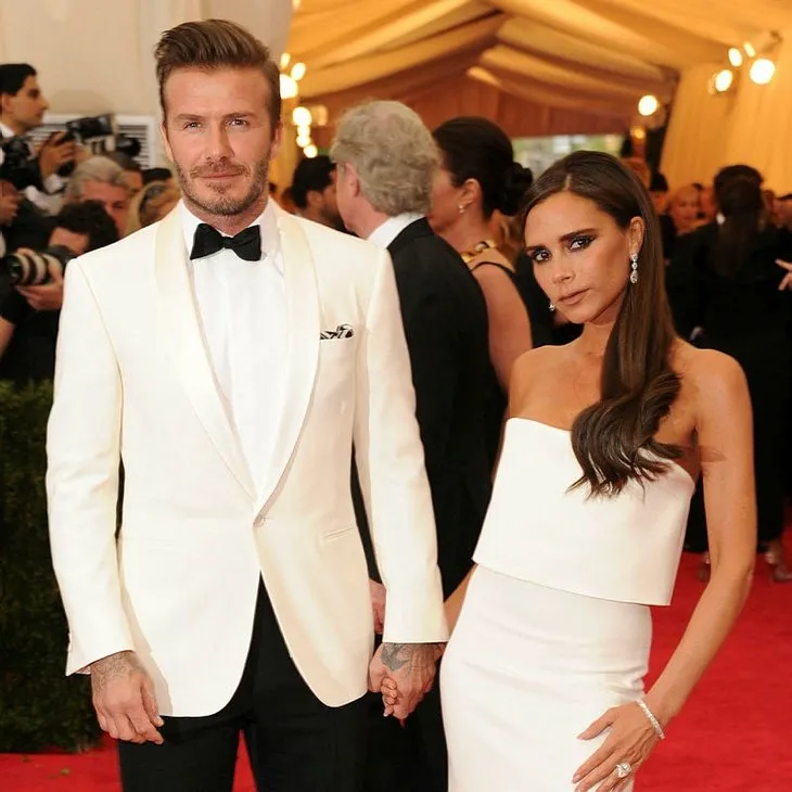 David Beckham ve Victoria Beckham gittikleri partide koronavirüs kaptı