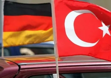 Almanya'ya çalışan 700 kişi tutuklandı