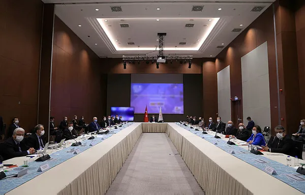 Sağlık Bakanı Fahrettin Koca’dan yerli aşı müjdesi! Yerli Aşı Ortak Çalışma Grubu toplantı